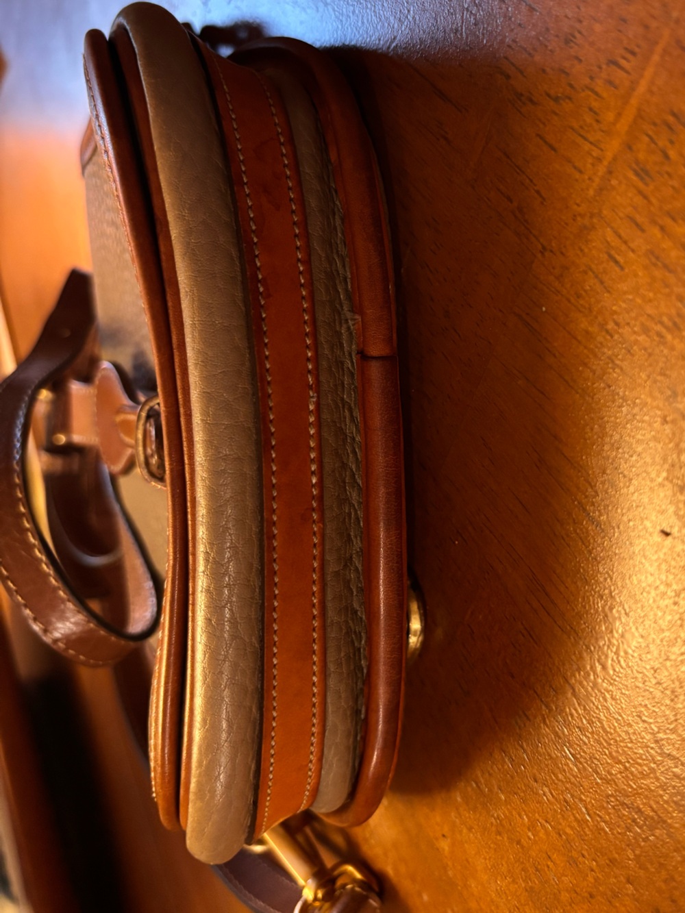 Vintage Dooney & Bourke Taupe Pebbled Leather Crossbody with Brown Trim Small - Picture 3 of 11